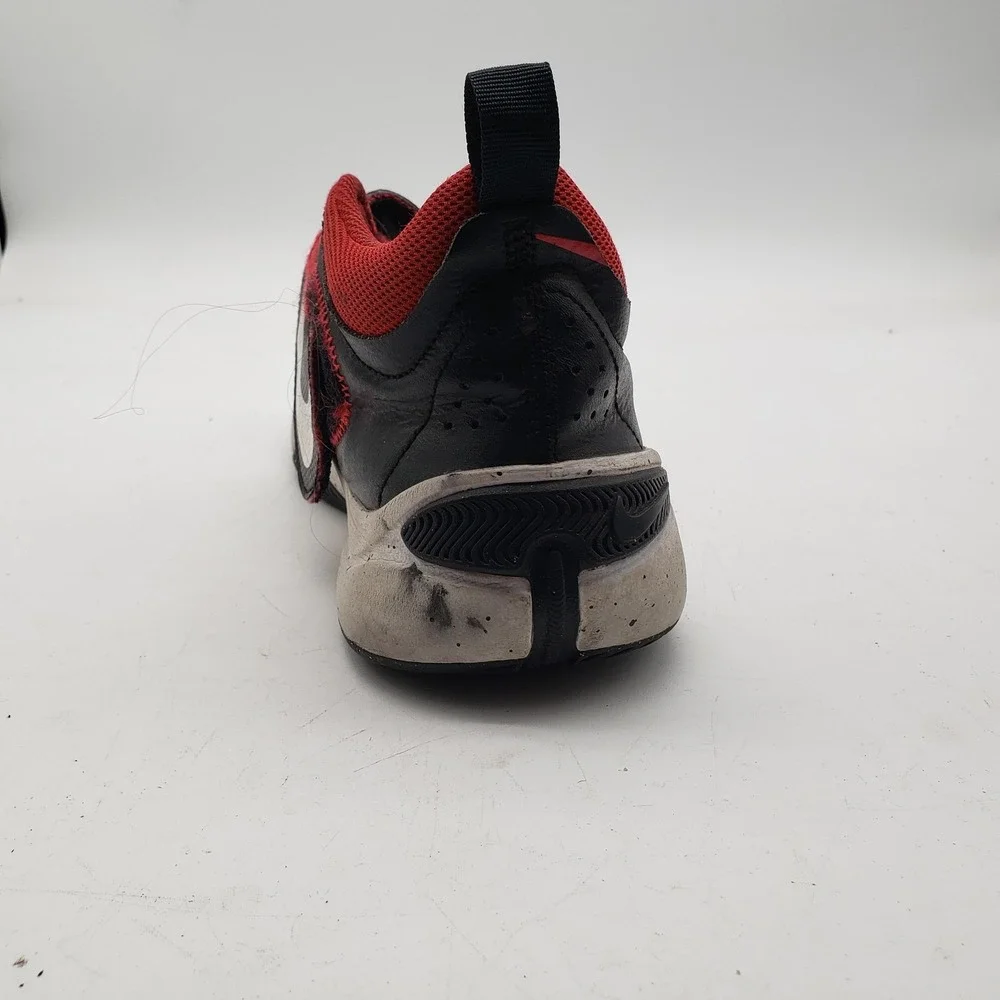 Nike Team Hustle D 11 Shoes Youth Size 6Y Black Red Basketball‎ Strap DV8996-003